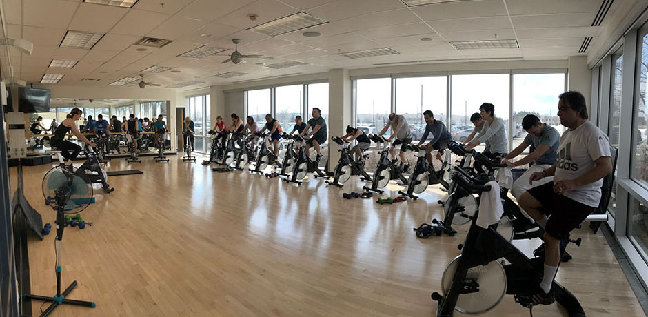 Citi employees using the gym in the Mississauga, Ontario office